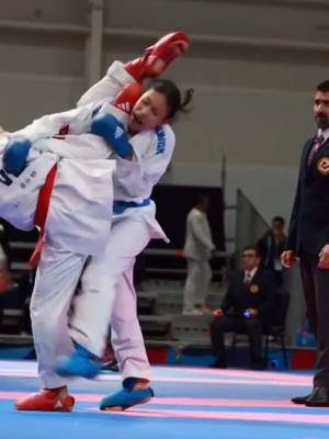 Ippon or foul? What do you think? 🥋👀 #karate #kumite #kata #fight #martialarts